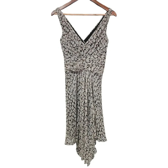 London Times V-Neck Sleeveless Silk Dress Stone Size 4 NWT - Picture 2 of 5